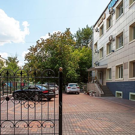 אסטנה Hotel Topaz מראה חיצוני תמונה