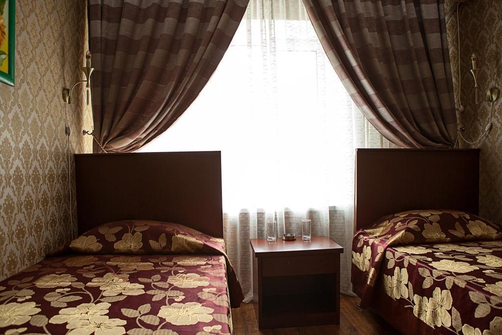 אסטנה Hotel Topaz מראה חיצוני תמונה