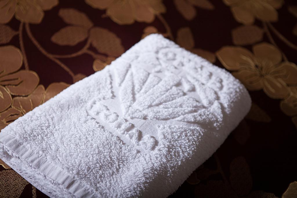 אסטנה Hotel Topaz מראה חיצוני תמונה