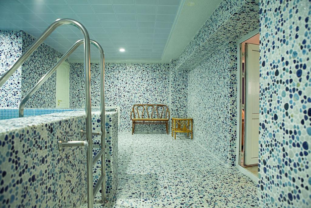 אסטנה Hotel Topaz מראה חיצוני תמונה